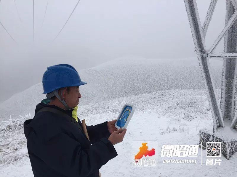 多地全力迎戰(zhàn)寒潮，應(yīng)對(duì)挑戰(zhàn)，保障民生，多地聯(lián)動(dòng)應(yīng)對(duì)寒潮挑戰(zhàn)，全力保障民生服務(wù)