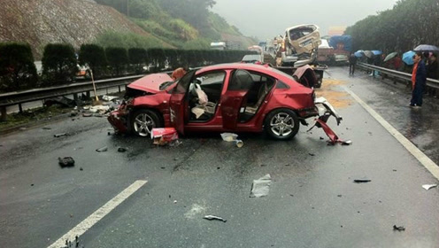 湛江發(fā)生車禍，造成五人不幸身亡——最新報(bào)道，湛江發(fā)生車禍致五人身亡，最新報(bào)道曝光