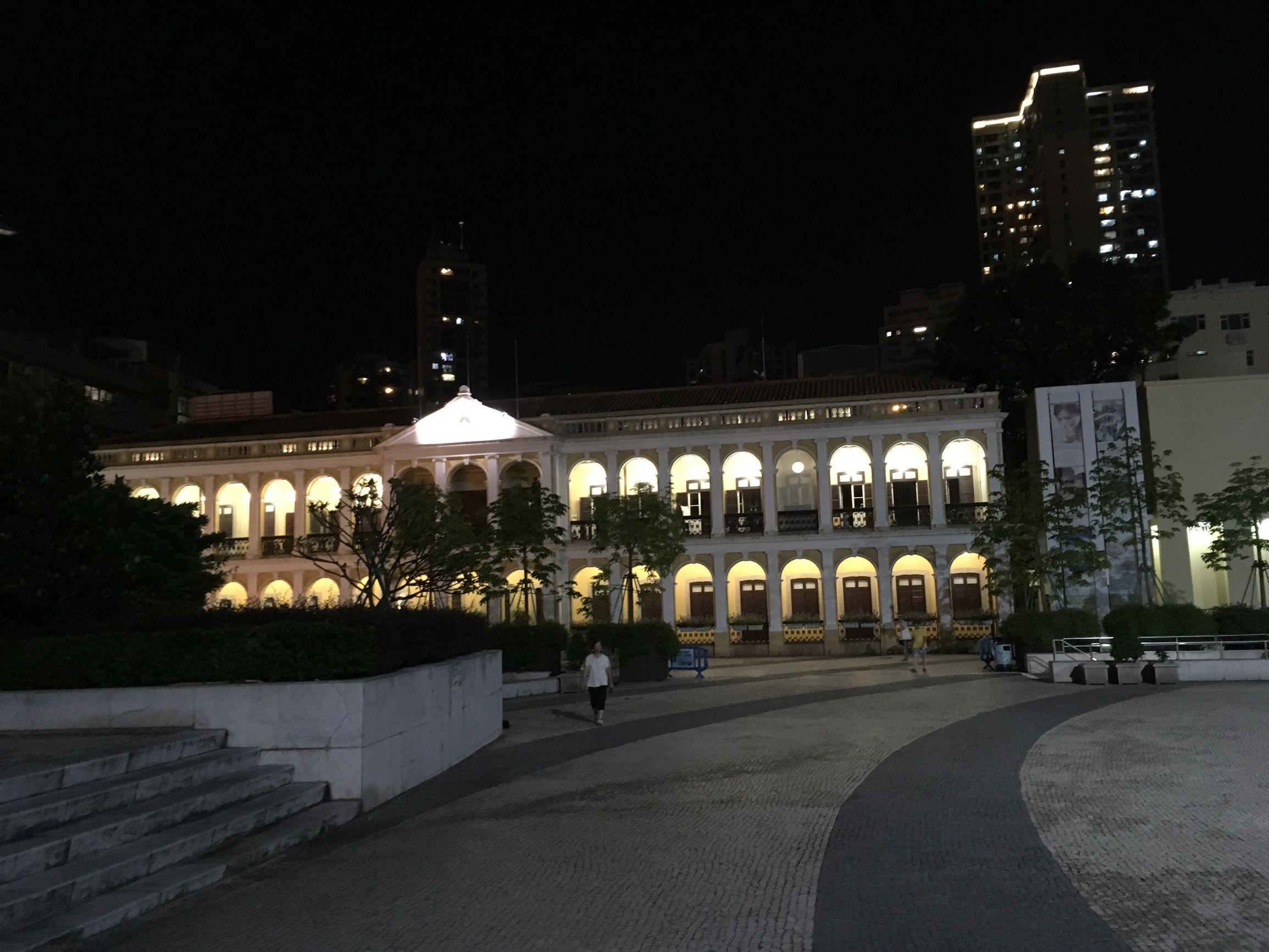 探索澳門之夜，今晚買什么最好的攻略，澳門之夜，最佳購物攻略，今晚你該如何選擇？