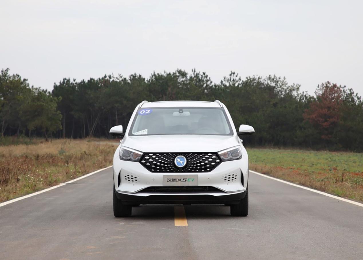 眾泰汽車電動車，引領(lǐng)綠色出行新潮流，眾泰汽車電動車，綠色出行新潮流的引領(lǐng)者