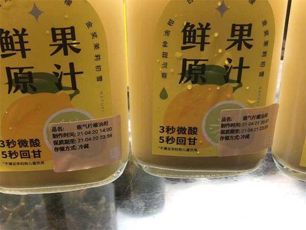 蟑螂進(jìn)入飲品的原因分析，飲品中的不速之客，蟑螂入侵原因解析