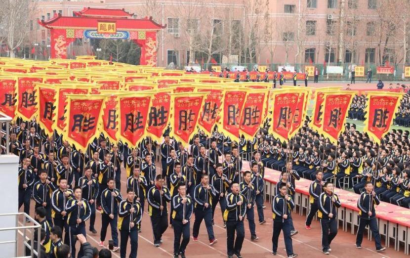 北大清華的學(xué)生從小就是學(xué)霸嗎？深度解析天賦與努力的交織，深度解析，北大清華學(xué)生天賦與努力的交織——從小就是學(xué)霸嗎？