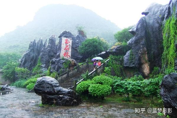 廣西賀州十大旅游景點(diǎn)，領(lǐng)略自然與人文之美，廣西賀州十大絕美景點(diǎn)，自然與人文的交融之美