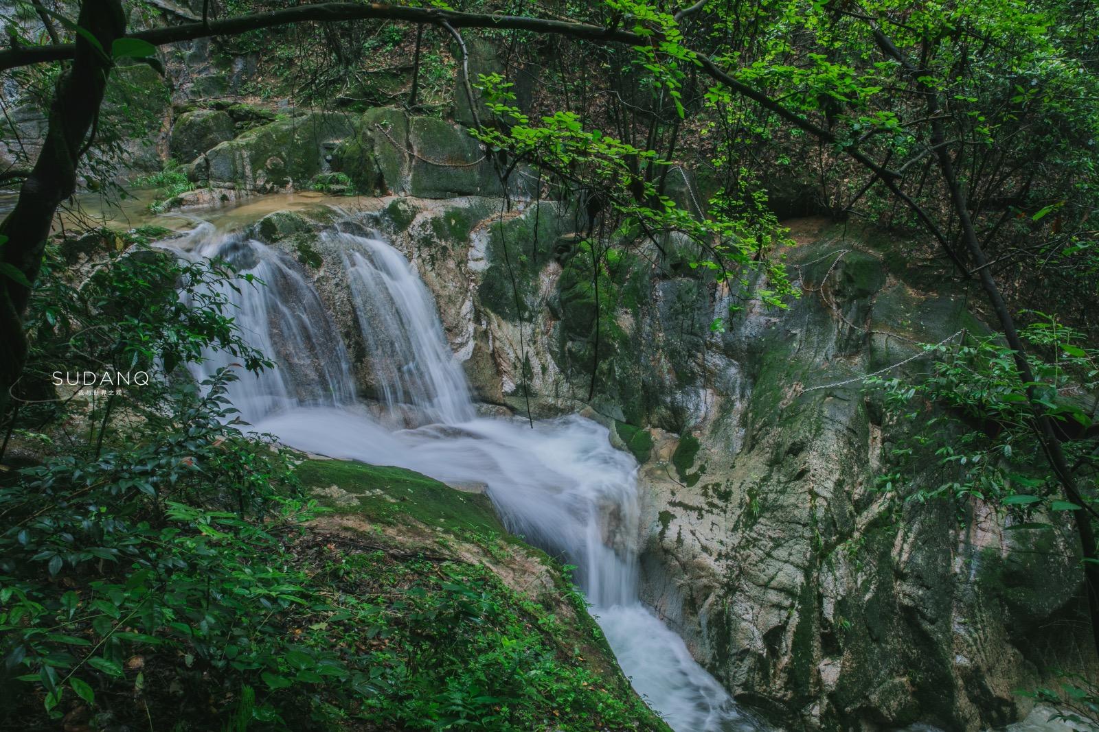 探索附近神秘景區(qū)