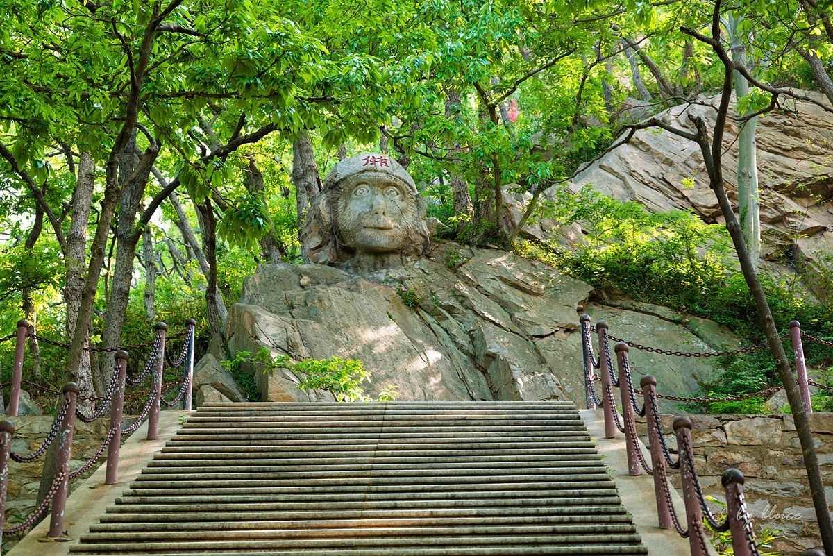 連云港花果山景區(qū)，自然之美與文化底蘊(yùn)的完美結(jié)合，連云港花果山景區(qū)，自然與文化完美交融的勝景