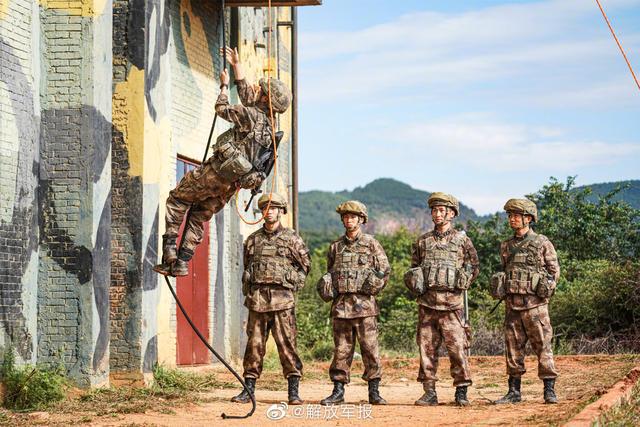 偵察兵的日常訓(xùn)練，磨礪與挑戰(zhàn)，偵察兵日常訓(xùn)練，磨礪與挑戰(zhàn)之路